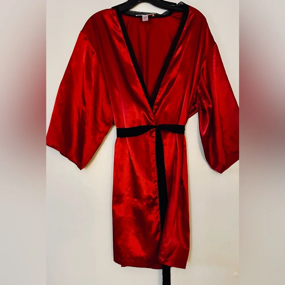 Oscar De La Renta Satin Robe - Picture 1 of 4